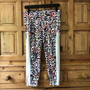 Athleta Medium High‎ Rise Watercolor Cropped Leggings
